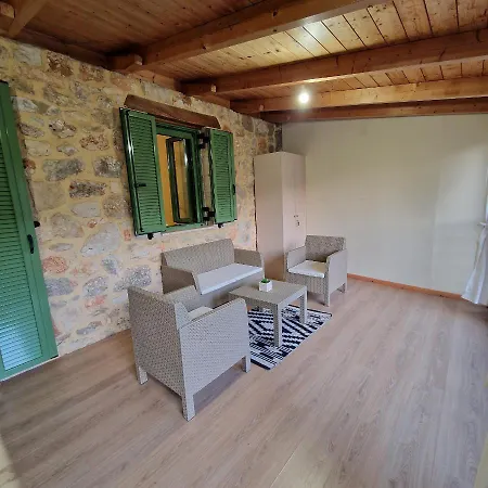Holiday home Harcons *